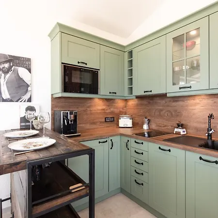 Villa Santa Maria Vrbnik (Primorje-Gorski Kotar)